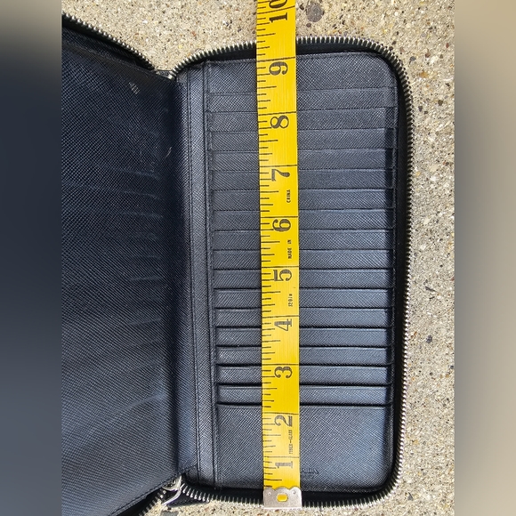 Prada Saffiano Long Zip around travel Wallet - Picture 7 of 16